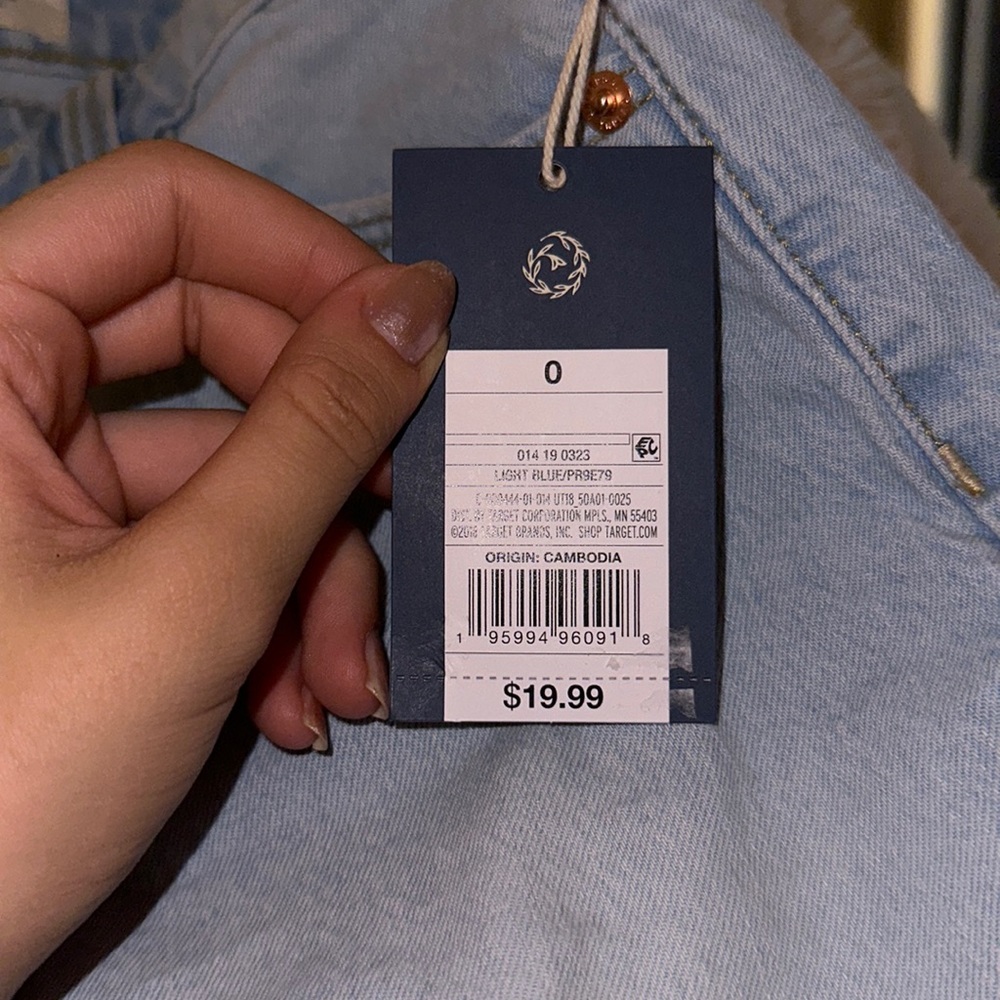 Universal Thread Jean Shorts - Picture 3 of 3